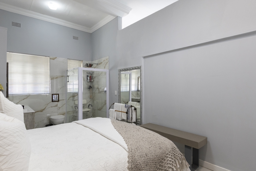 1 Bedroom Property for Sale in Onder Papegaaiberg Western Cape
